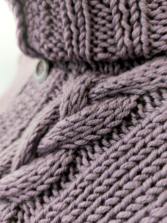 Svetr dva copy, propínací s rolákem, přírodní - levandulová