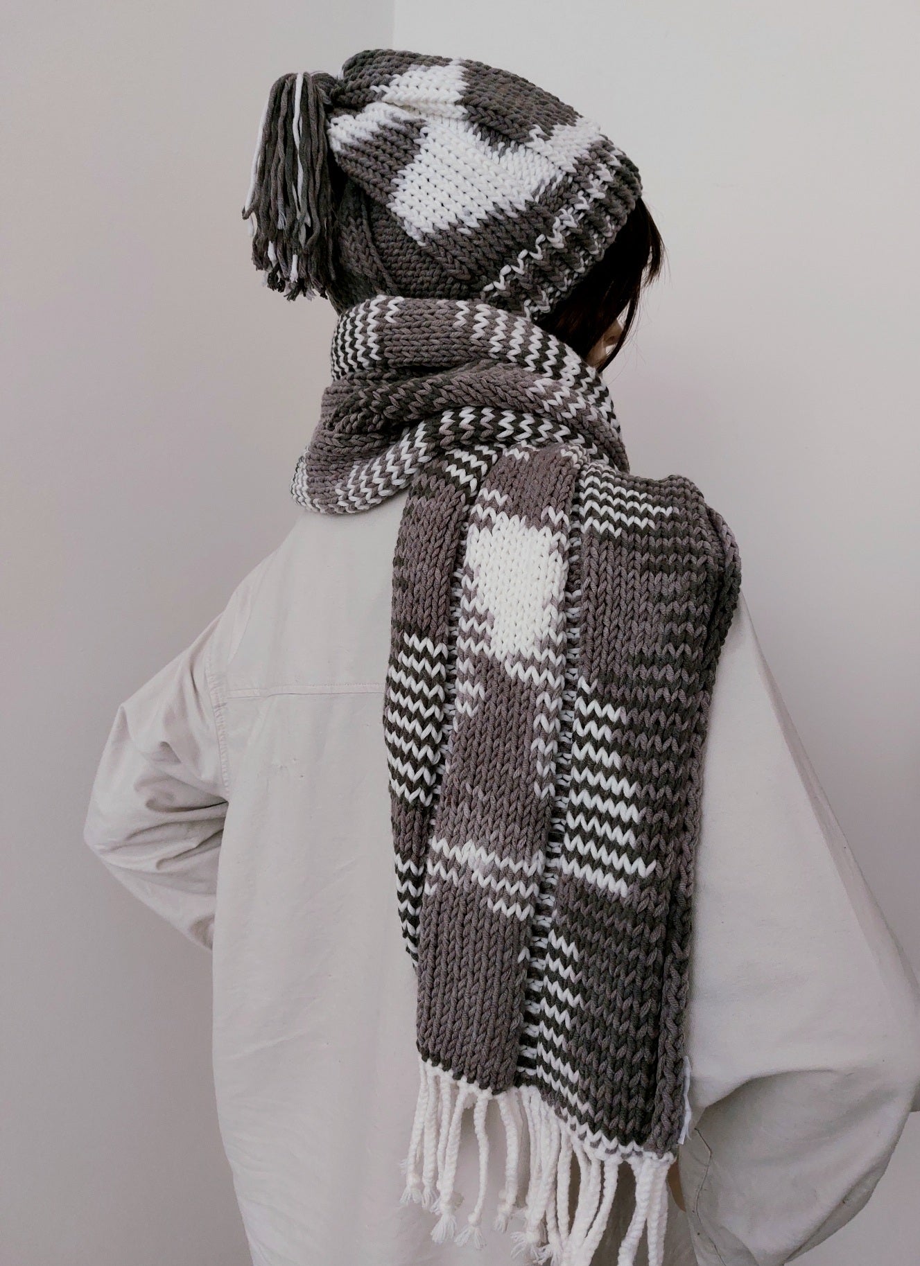 Winter set - hat + scarf – Hand Made luxus - Monika Kněžková