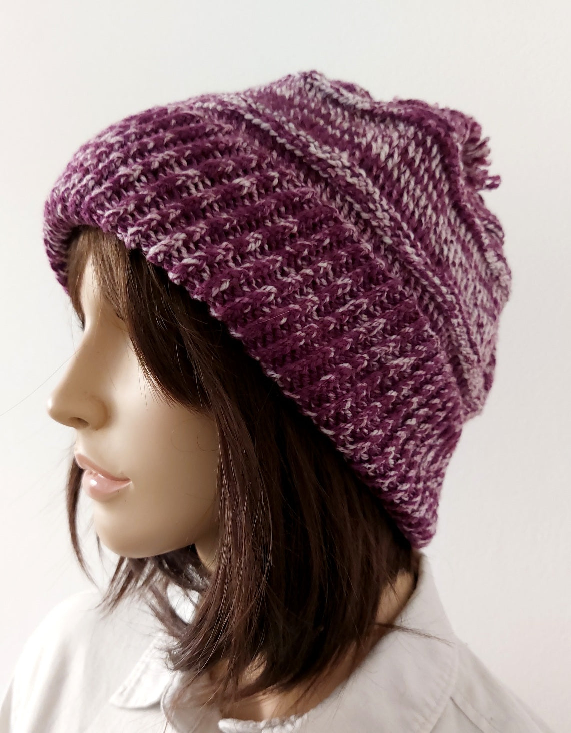 Čepice zimní, žíhaná - fialová,bílá