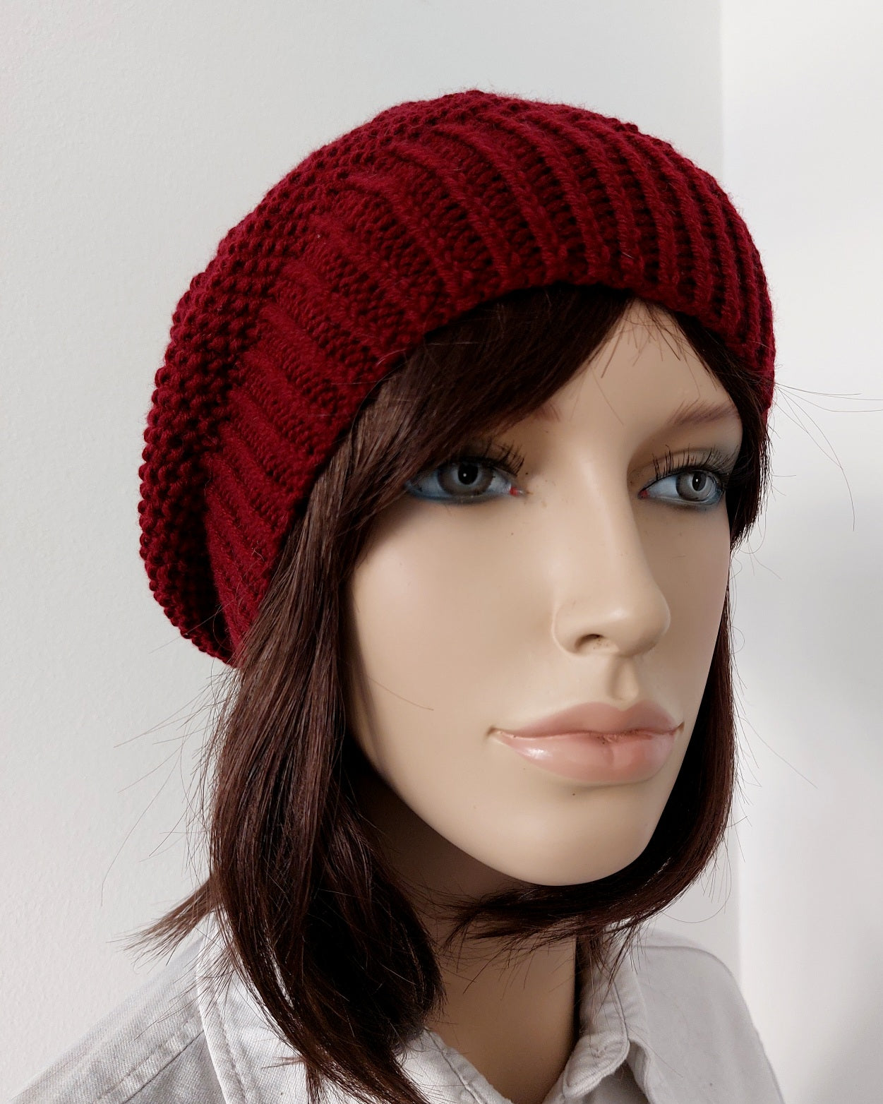 Čepice hrášková, jednobarevná